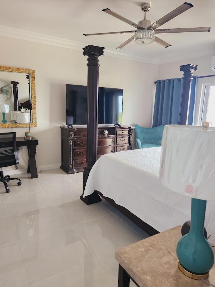 Harbor Breeze Villas Clarence Town Esterno foto